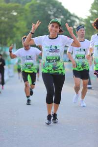 BIB: 631
                            <button type="button" onclick="openModal(3638859)" class="btn btn-primary btn-sm float-right btn-popup" data-toggle="modal" data-target=".modal-high-quality">
                        <i class="fas fa-shopping-cart"></i> Add to Cart
                    </button>
                                            <button type="button" onclick="isThisMe(3638859, true)" class="btn btn-success btn-sm float-right btn-popup btn-isme hidden" data-toggle="tooltip" data-placement="bottom" title="นี่คือรูปของคุณใช่ไหม คลิกที่นี่เพื่อเอาเข้าอัลบั้ม">
                        <i class="fas fa-plus"></i> Add to album
                    </button>
                    <button type="button" onclick="isThisMe(3638859, false)" class="btn btn-warning btn-sm float-right btn-popup btn-isnotme hidden">
                        <i class="fas fa-ban"></i> Remove from album
                    </button>